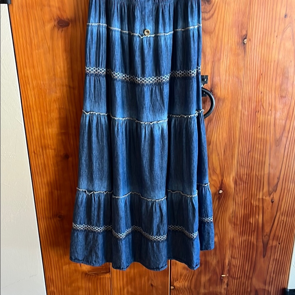 Blue Sleeveless Maxi Dress - Picture 3 of 14